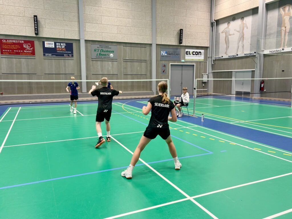 U15A 2+2 holdkamp i Slagelse Hallen 1 559296789 1442078554080082 7564977031477549163 n