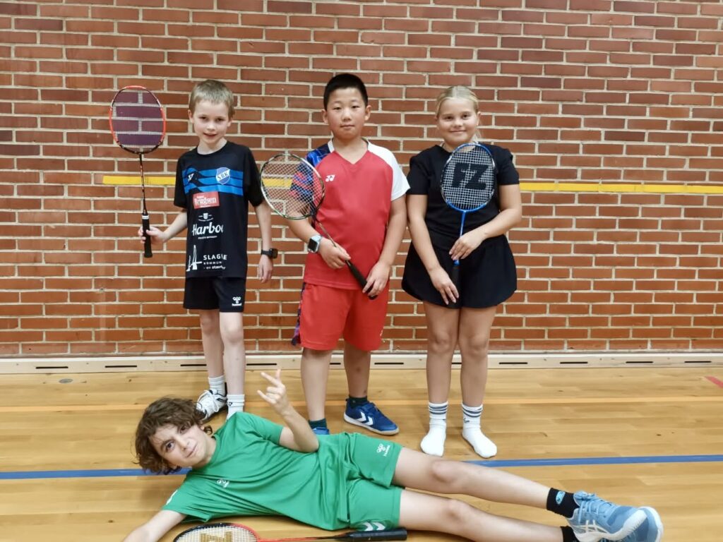 En weekend med masser af ungdomsbadminton og flotte resultater! 3 2